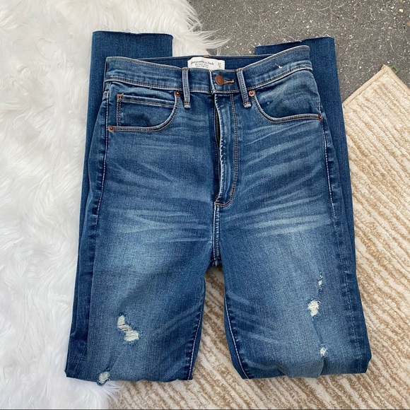 Abercrombie & Fitch high rise jeans 27 4 - Picture 2 of 4